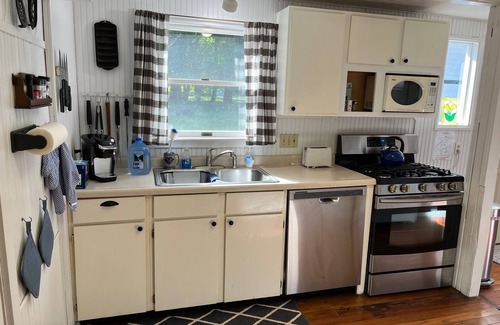 Douglas Cabaña | Cottage con Encanto en Lakeshore Drive