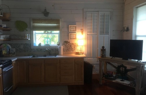 Slidell Casa | Charming Cottage on Scenic Bayou Bonfouca