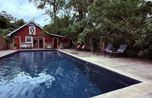 Aiken Cabaña | Encantadora casa de campo en el límite sur con piscina
