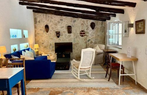 Charneca Casa | Charming cottage, pool & garden by Guincho beach