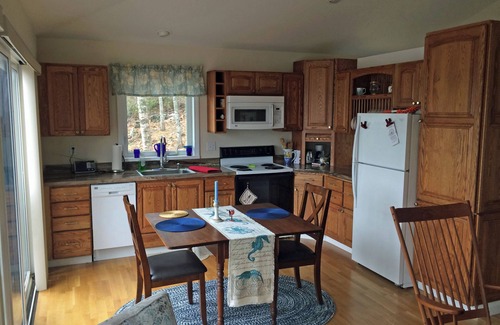 Sebascodegan Island Cabaña | Charming cottage perfect for two, with views of Quahog Bay!