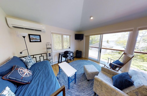 Sebascodegan Island Cabaña | Charming cottage perfect for two, with views of Quahog Bay!