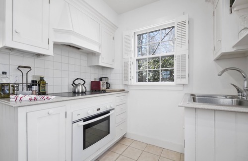 Rockport Cabaña | Charming Cottage w/AMAZING water views