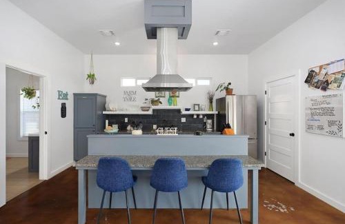 La Grange Casa | Charming Country Retreat Near Winery, and Brewery