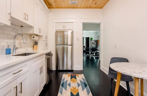 Seminole Heights Casa | Charming, Cozy 2-BR Apt Near Downtown Tampa