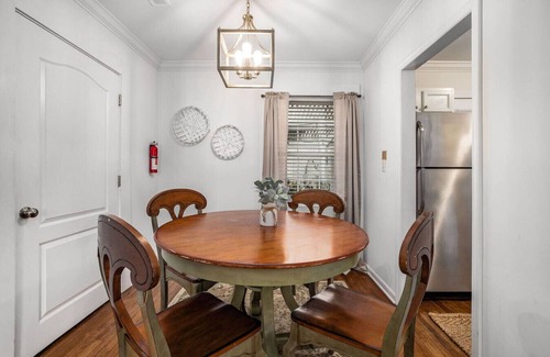 Mount Pleasant Casa | Charming, Cozy 3br/1ba Home Close to Shem Creek!