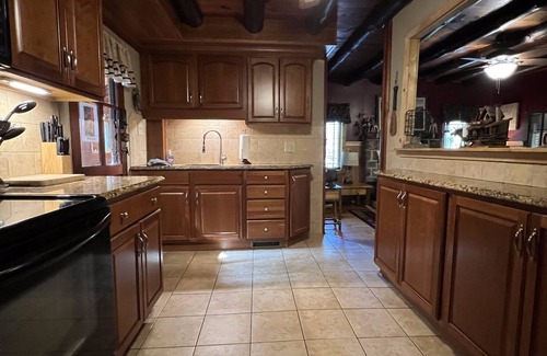 Lake George Cabina | Charming Cozy Rustic Cabin in the Woods