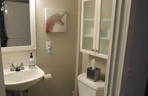 Lambertville Casa | Charming & Cozy Suite in Historic Home