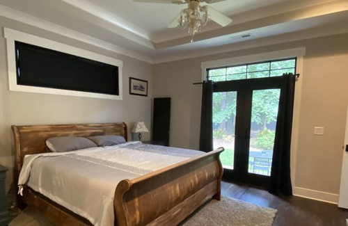 Durham Casa | Charming Craftsman Retreat: Golf Course, Scenic River and Fine Dining