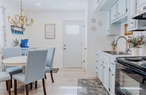 Gahanna Cabaña | Charming Creekside Cottage [] Near Downtown, OSU & Airport