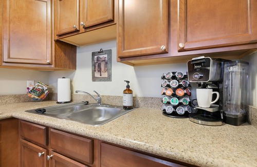 Saint Thomas Development Casa | Charming Creole cottage safe, parking, privacy, fenced family friend or groups,