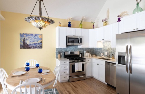 Baca Grande Casa | Charming Crestone Mountain Cottage- 1 mile from town!