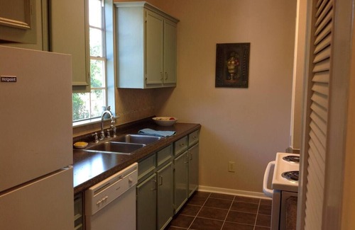 Cypress Pass Estates Casa | NW Houston - Un lugar perfecto para esperar un nuevo hogar, visitar a la familia o descansar después del trabajo.