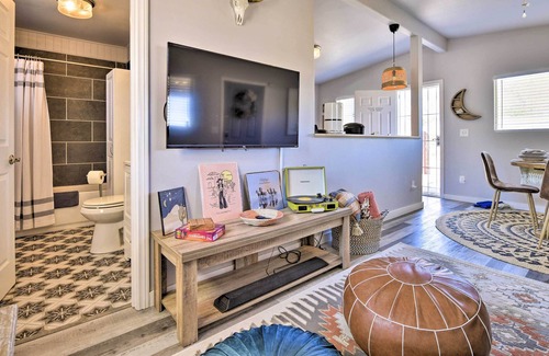Yucca Valley Cabaña | Charming Desert Cottage: 11 Mi to Joshua Tree