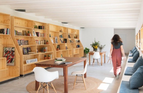 Cantallops Apartamento | Encantador Loft de Design en Masia Rural Catalana