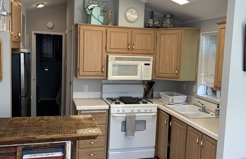 Leucadia Casa | Charming Detached Cottage Steps to Grandview Beach!