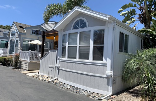 Leucadia Casa | Charming Detached Cottage Steps to Grandview Beach!
