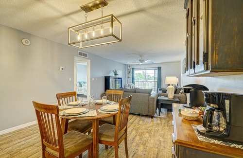 Port Charlotte Condominio | Charming, dog friendly, waterfront condo with shared pool, WiFi, and private W/D