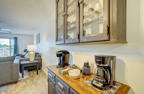 Port Charlotte Condominio | Charming, dog friendly, waterfront condo with shared pool, WiFi, and private W/D
