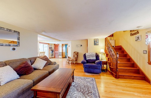 Wareham Center Casa | Charming dog-friendly retreat w/ W/D, & firepit - walk to beach