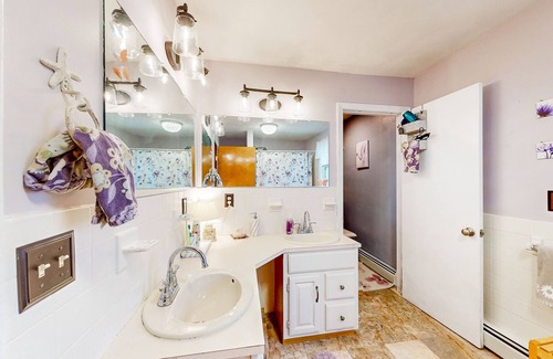 Wareham Center Casa | Charming dog-friendly retreat w/ W/D, & firepit - walk to beach