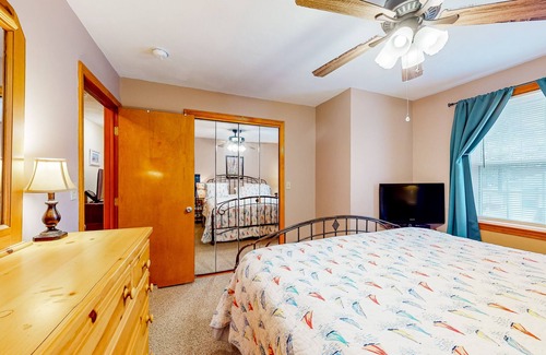 Wareham Center Casa | Charming dog-friendly retreat w/ W/D, & firepit - walk to beach