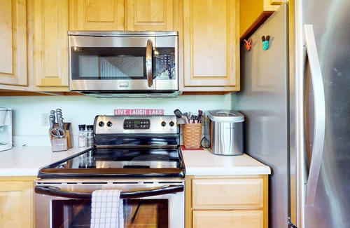 Big Creek Casa | Charming dog-friendly lakefront home w/dock, firepit, huge deck
