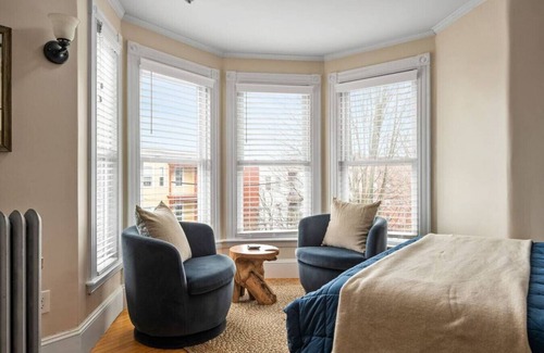 Parkside Apartamento | Charming Downtown West End 2BR