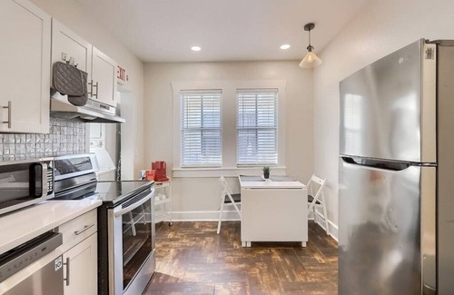 Historic Ybor Casa | Charming Duplex in Historic Ybor City - Sleeps 8