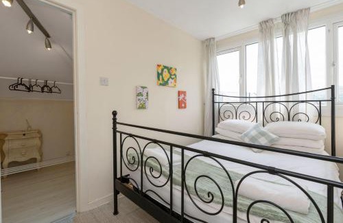 Blackburn Casa | Charming Edinburgh Bungalow KEYWORKERS BUSINESS 10MIN TO THE HOSPITAL