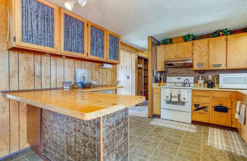 Elk Mountain Casa | Charming Elk Mountain Home Hunt, Hike and Fish!