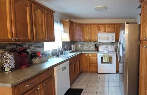 Lakeland Casa | Charming Enchanted Escape 3-bedroom house Near Disney World