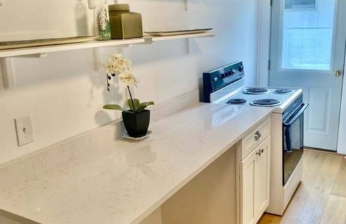 White Mills Casa | Charming Entire Main Floor with WiFi in downtown Hawley