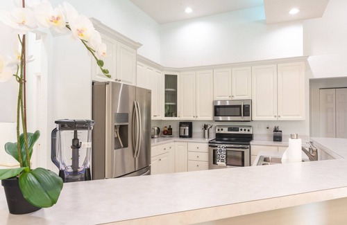 Wellington Casa | Charming Equestrian & Vacation Paradise Pool Home