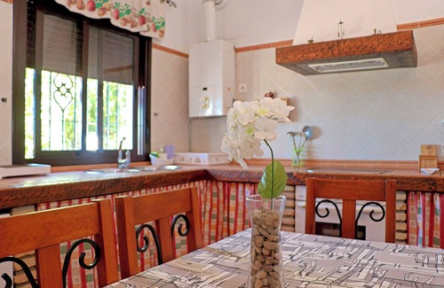 Barrio Nuevo Casa | Bonito chalet con piscina privada