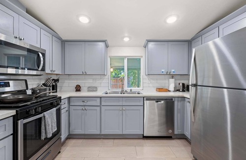 Bonita Casa | Charming Escape with Stylish Decor & Outdoor Space