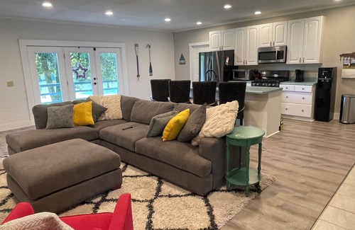 Spring City Casa | Charming Family and Fisherman Paradise!