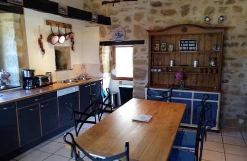 Corgnac-sur-l'Isle Casa | Charming farmhouse with swimming pool in the Périgord countryside