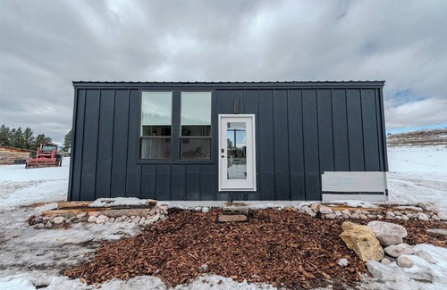Ovando Apartamento | Charming farm stay in a tiny home on Monture Creek