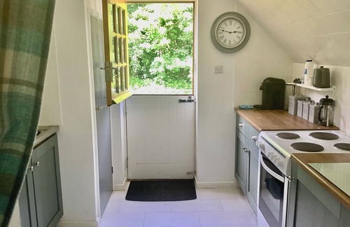 Wareham Apartamento | Charming Farm Stay in Dorset. Cozy Self Catering Apartment with scenic views.