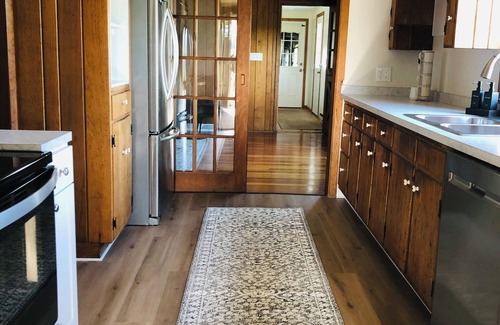 Galion Otro | Charming Farmhouse on 10 acres near Mid Ohio Racing & Clearfork State Park