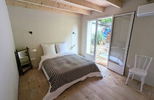 Quartier des Espesses Otro | Charming farmhouse -Pool - 3 bedrooms - air conditioning