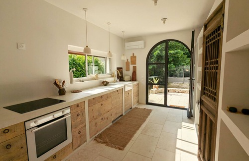 Quartier des Espesses Otro | Charming farmhouse -Pool - 3 bedrooms - air conditioning