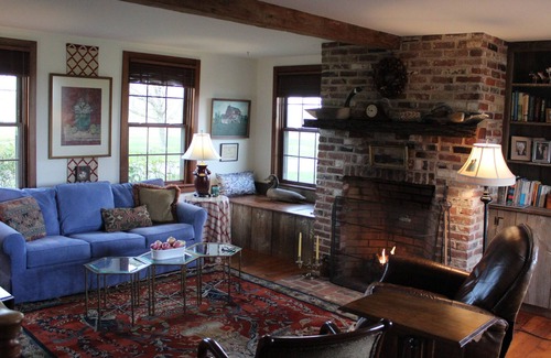 Magnolia Otro | Charming Farmhouse with Water Access (near Chestertown)