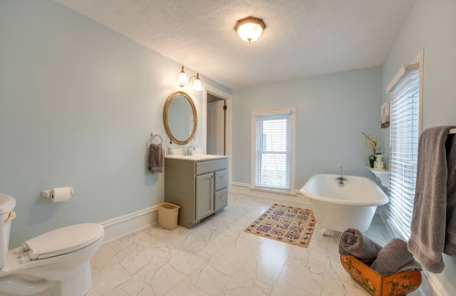 Fennville Casa | Charming Fennville Home w/ Fire Pit & Deck!