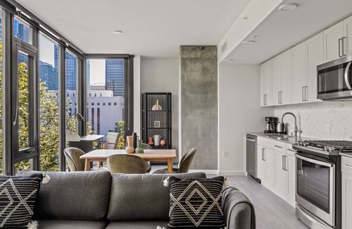 Downtown Seattle Apartamento | Charming First Hill 2BR w/ Gym & Coworking, by Blueground