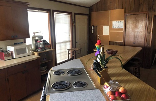 Cypremort Point Casa | Charming fishing camp, 2-bedroom building with WiFi, AC in Cypremort Point.
