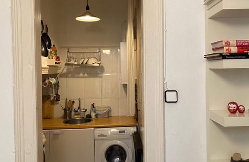 El Born Apartamento | Charming Flat in the Bohemian Born neighborhood