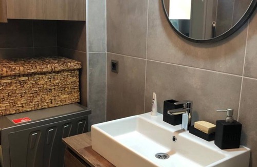Arnavutkoy Apartamento | Charming Flat with Balcony in Bebek