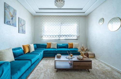 Cherrat Apartamento | Charming Flat with Pool view Fast Wi-Fi